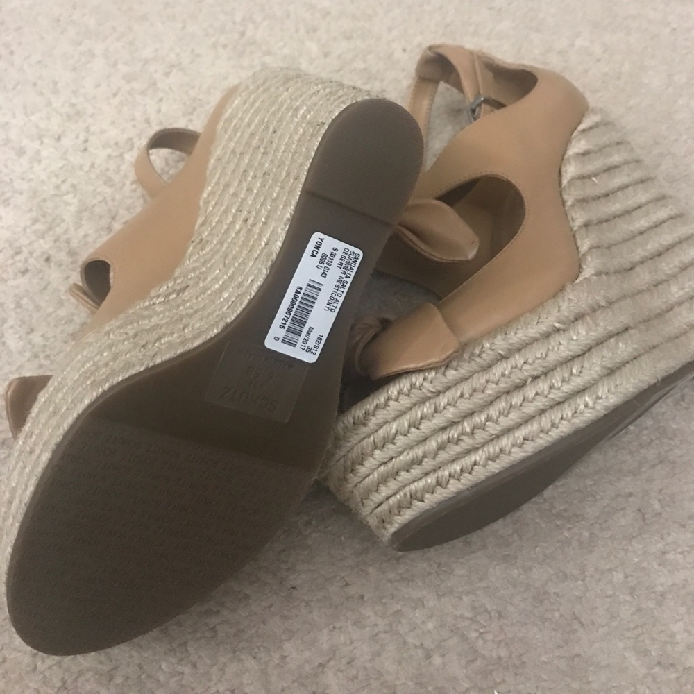 Schutz size 6 GUC WEDGE - Picture 4 of 4